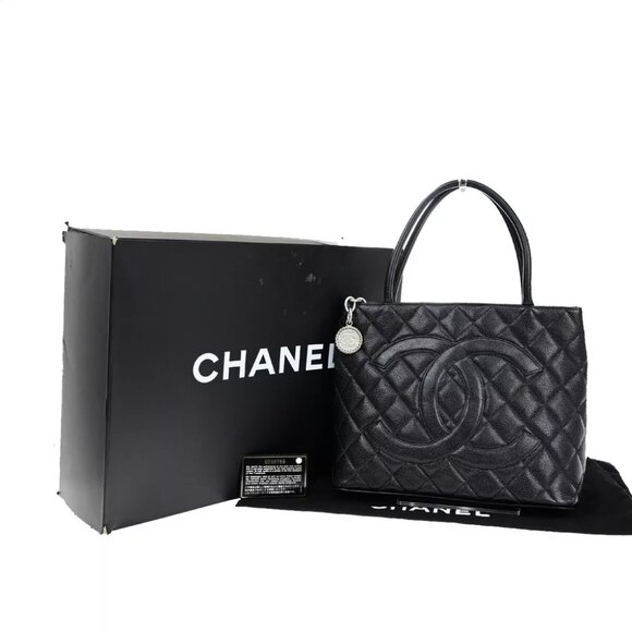 CHANEL CC Medallion Matelasse Shoulder Bag Caviar Skin Leather BK SHW - Picture 1 of 7